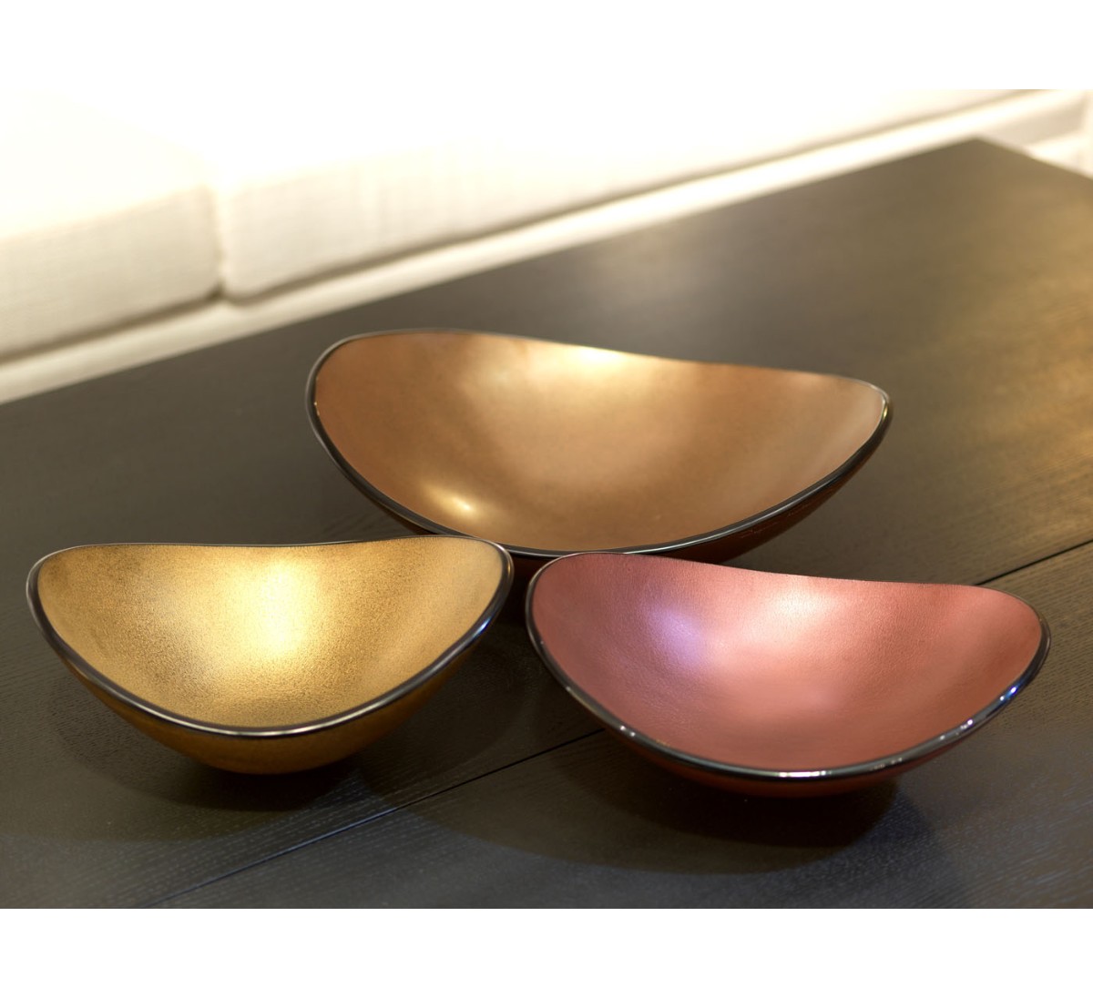 Ваза OVAL Ouro Fosco Gardeco, стоимость 84 000 руб.  Фотография 1